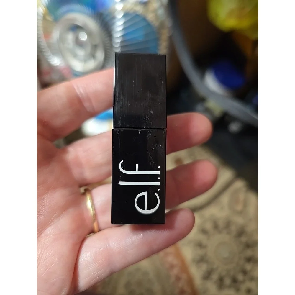 e.l.f Glossy Lip Stain In 81687 Coral Cutie 0.1 fl oz New In Box Has Slight Dam.
